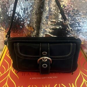 Elegant Black Leather Shoulder Bag